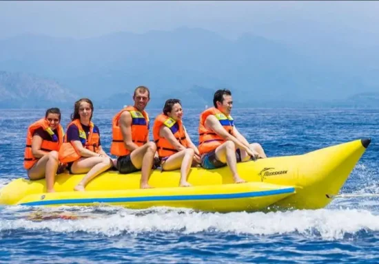 Promo personnalisé offre spéciale vacances d'été mer bateau gonflable jeu d'eau bateau banane